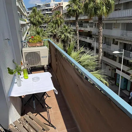 Des Iles Apartament
