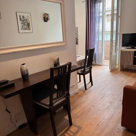 Des Iles Apartment