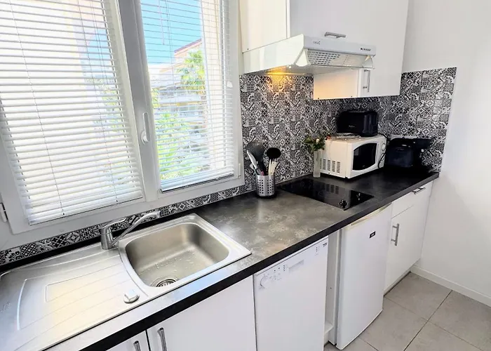 Des Iles * Juan-les-Pins